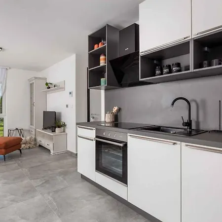 With A - C In Malinska-insel Krk 57368 Apartman